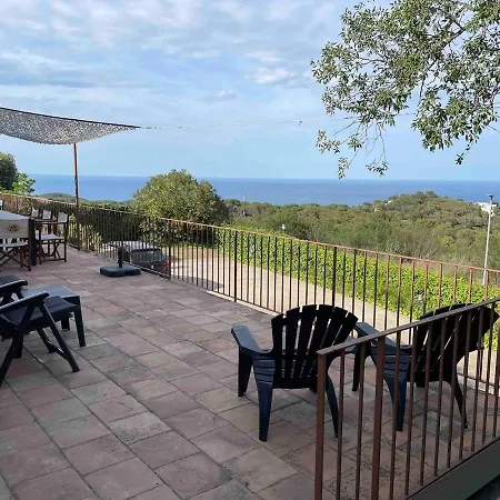 Casa Con Piscina Y Vistas Al Mar En * Begur